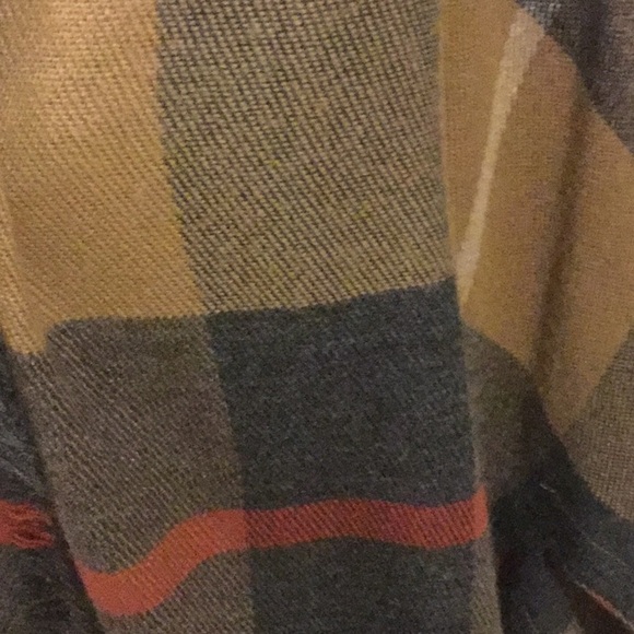 Grace & Lace pocket poncho scarf OS - Picture 5 of 7